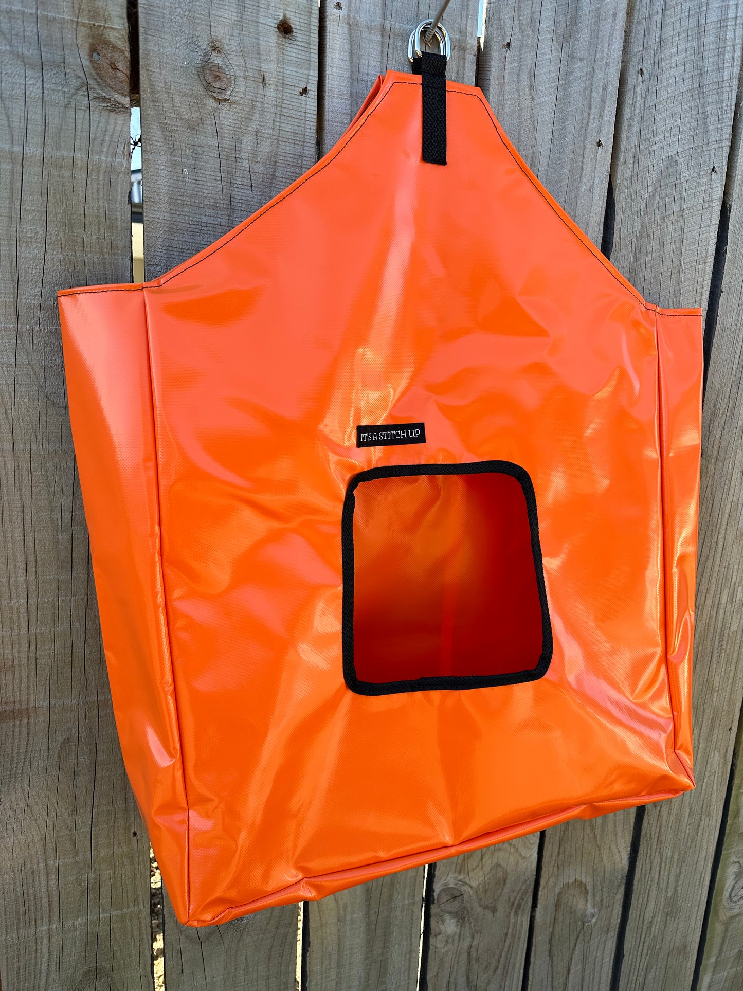 Hay soaker bag