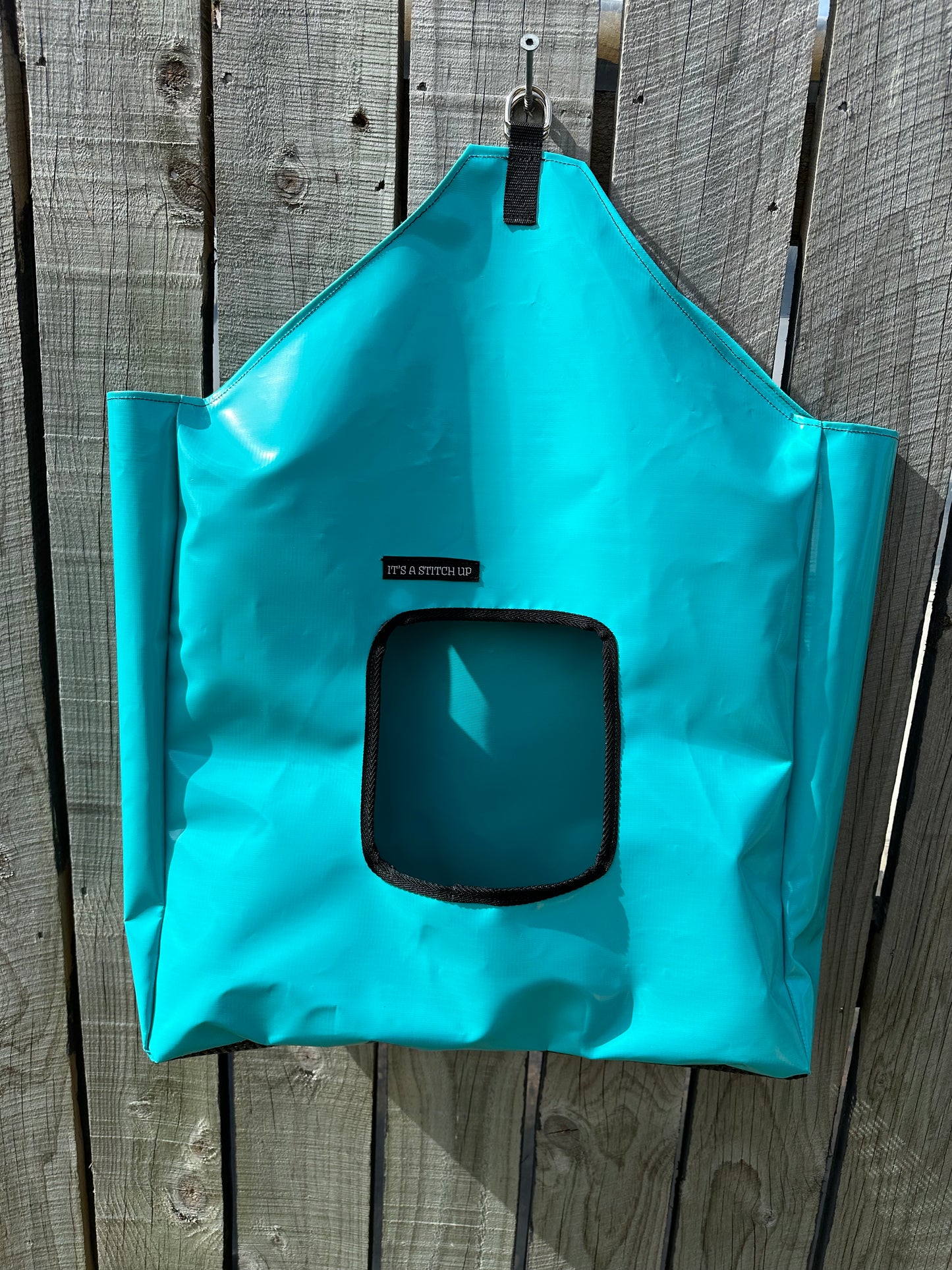 Hay soaker bag